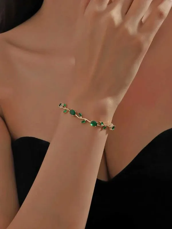 Green_Metal_Bracelet_For_Women