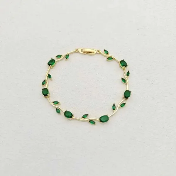 Green_Metal_Bracelet_For_Women