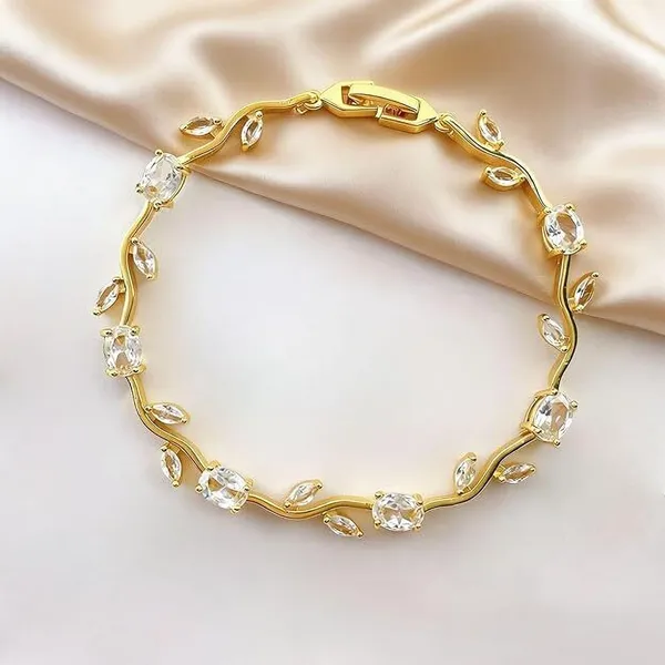 White_Alloy_Bracelet_For_Women
