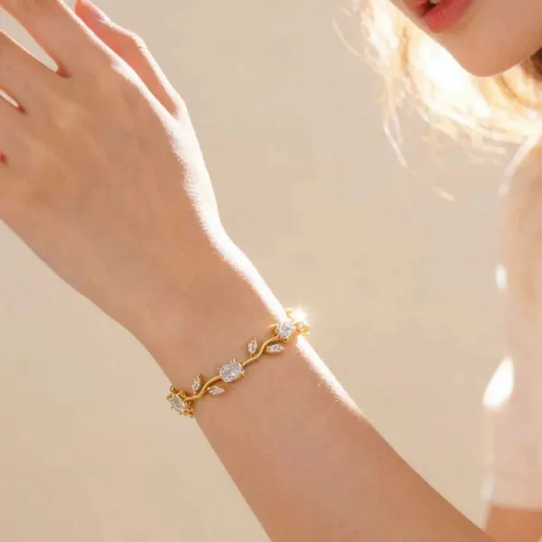 White_And_Gold_Metal_Bracelet_For_Women