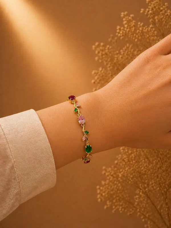 Gold_Alloy_Bracelet_For_Women