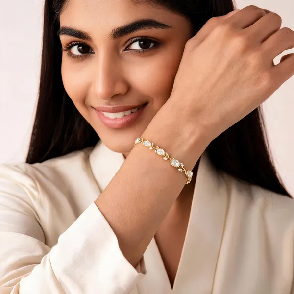 Gold_Alloy_Bracelet_For_Women