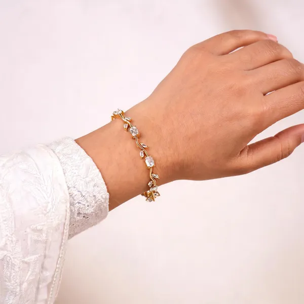 White_Stainless_Steel_Bracelet_For_Women