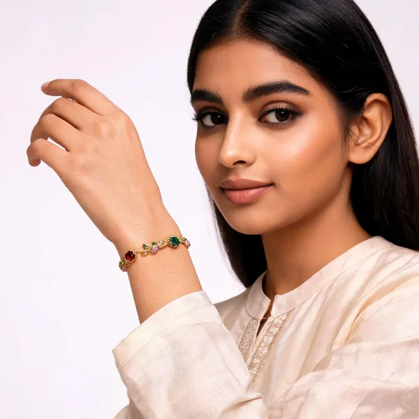 Gold_Alloy_Bracelet_For_Women