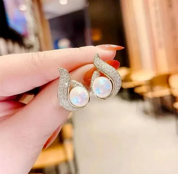 Gold_Metal_Stud_Earring_For_Women_Pack_Of_2