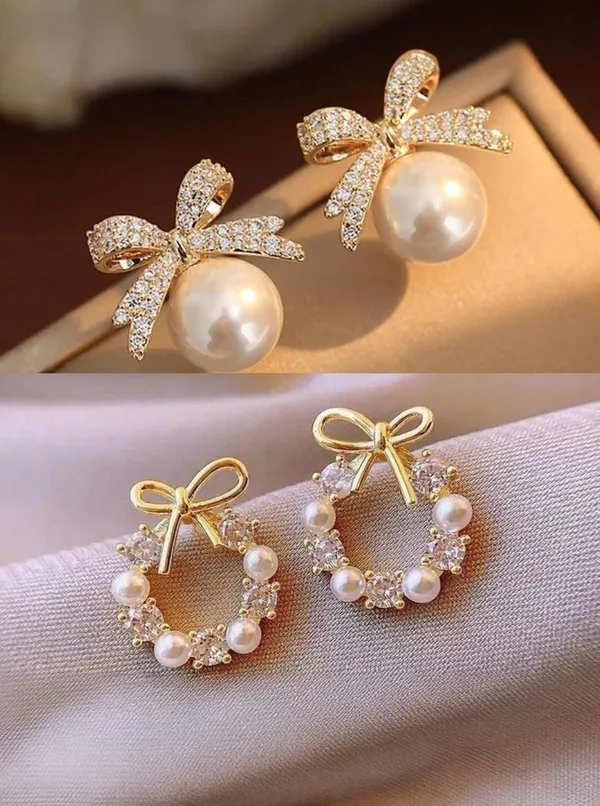Silver_And_Gold_Alloy_Stud_Earring_For_Women_Pack_Of_2