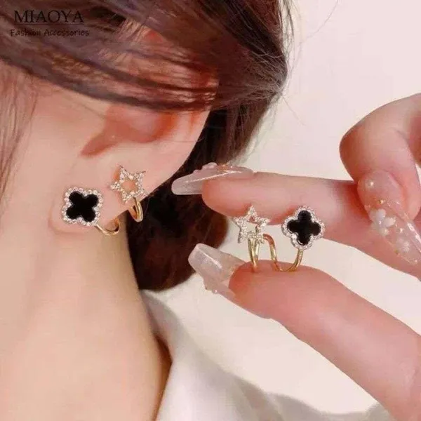 Black_And_White_Alloy_Stud_Earring_For_Women_Pack_Of_2