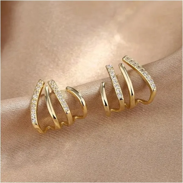 Gold_And_Black_Brass_Stud_Earring_For_Women