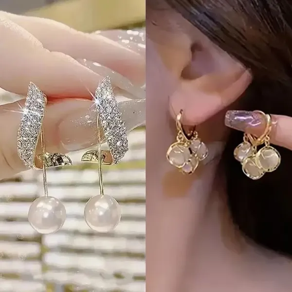 Gold_Alloy_Stud_Earring_For_Women
