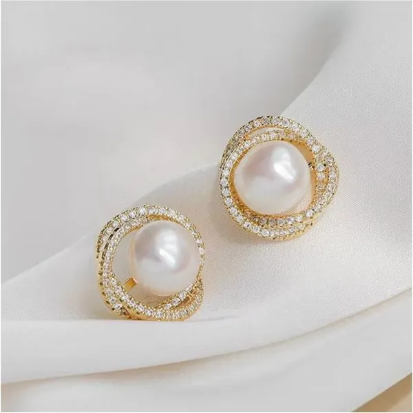Multicolor_Brass_Stud_Earring_For_Women