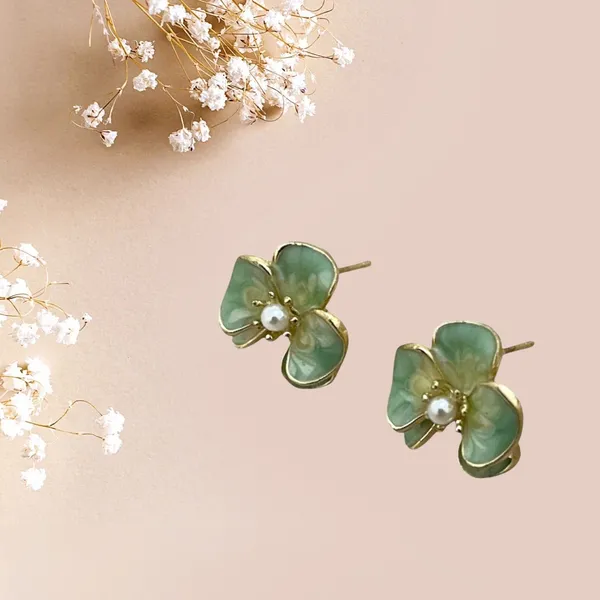 Multicolor_Brass_Stud_Earring_For_Women