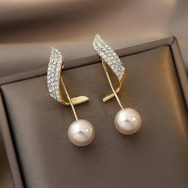 White_And_Gold_And_Rose_Gold_Alloy_Stud_Earring_For_Women
