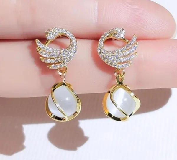 Gold_And_White_Alloy_Earring_For_Women_Pack_Of_2