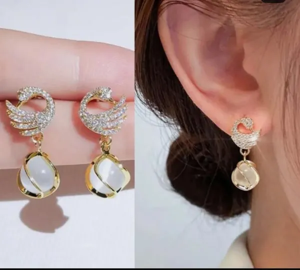 Gold_And_White_Alloy_Earring_For_Women_Pack_Of_2