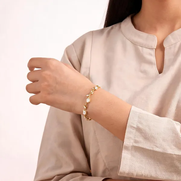 White_And_Gold_Stainless_Steel_Bracelet_For_Women
