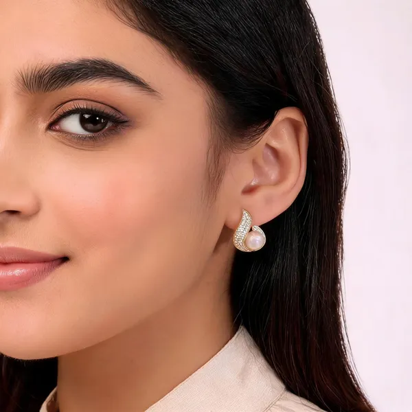 White_And_Gold_Alloy_Stud_Earring_For_Women