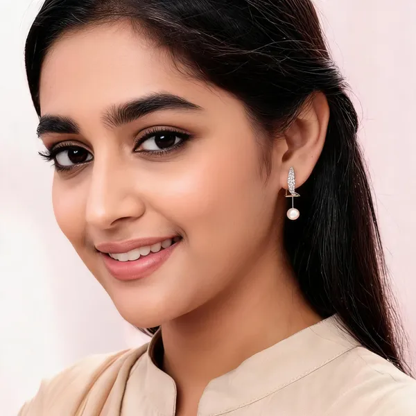 Gold_Alloy_Stud_Earring_For_Women