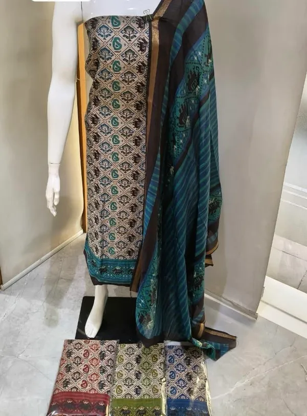 Multicolour_Maheshwari_Gadwal_Geometric_Print_Unstitched_Suit_For_Women