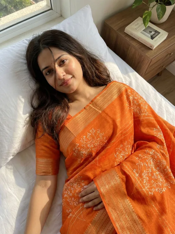 Printed,_Floral_Print_Bollywood_Silk_Blend,_Art_Silk_Saree_(Orange)