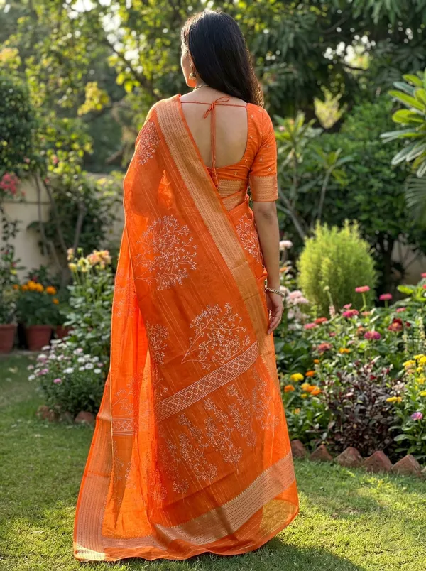 Printed,_Floral_Print_Bollywood_Silk_Blend,_Art_Silk_Saree_(Orange)