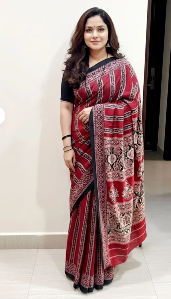 Printed_Kanjivaram_Crepe_Saree_(Multicolor)
