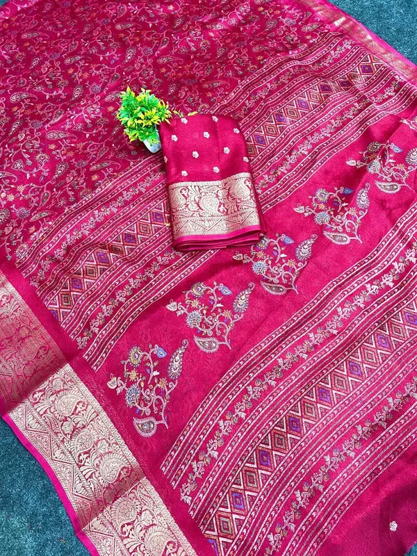 Floral_Print,_Paisley,_Printed_Banarasi_Silk_Blend,_Art_Silk_Saree_(Pink)