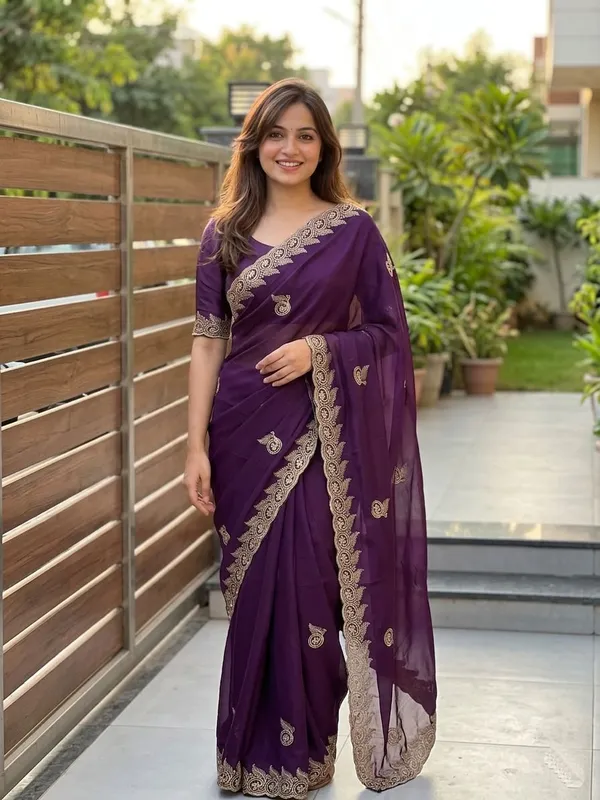 Embellished,_Embroidered,_Striped,_Woven_Bollywood_Chiffon_Saree_(Purple)