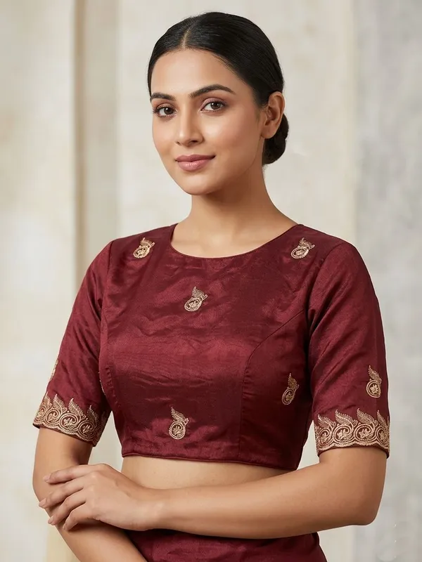 Embellished,_Embroidered,_Striped,_Woven_Bollywood_Chiffon_Saree_(Maroon)