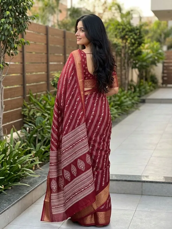 Geometric_Print_Mysore_Art_Silk_Saree_(Maroon)