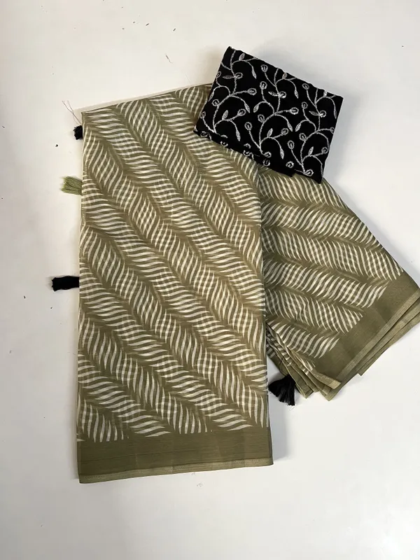 Geometric_Print_Daily_Wear_Chiffon_Saree_(Green)
