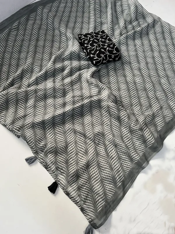 Geometric_Print_Daily_Wear_Chiffon_Saree_(Grey)