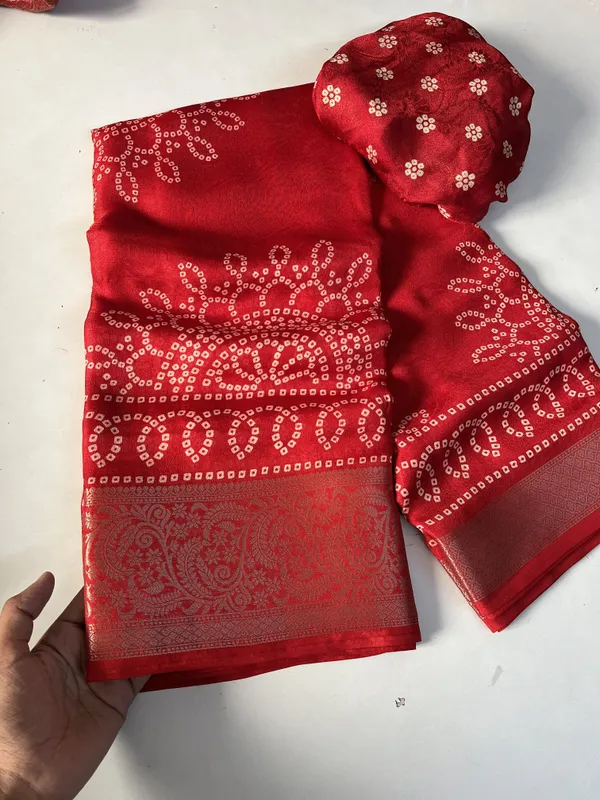 Printed,_Geometric_Print_Bandhani_Silk_Blend,_Art_Silk_Saree_(Red)
