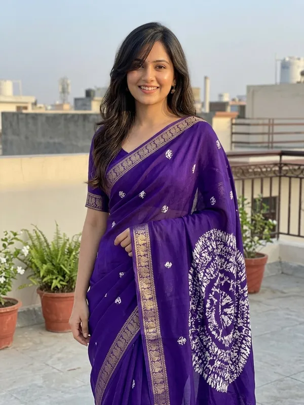 Floral_Print,_Printed,_Temple_Border_Bandhani_Viscose_Rayon_Saree_(Purple)