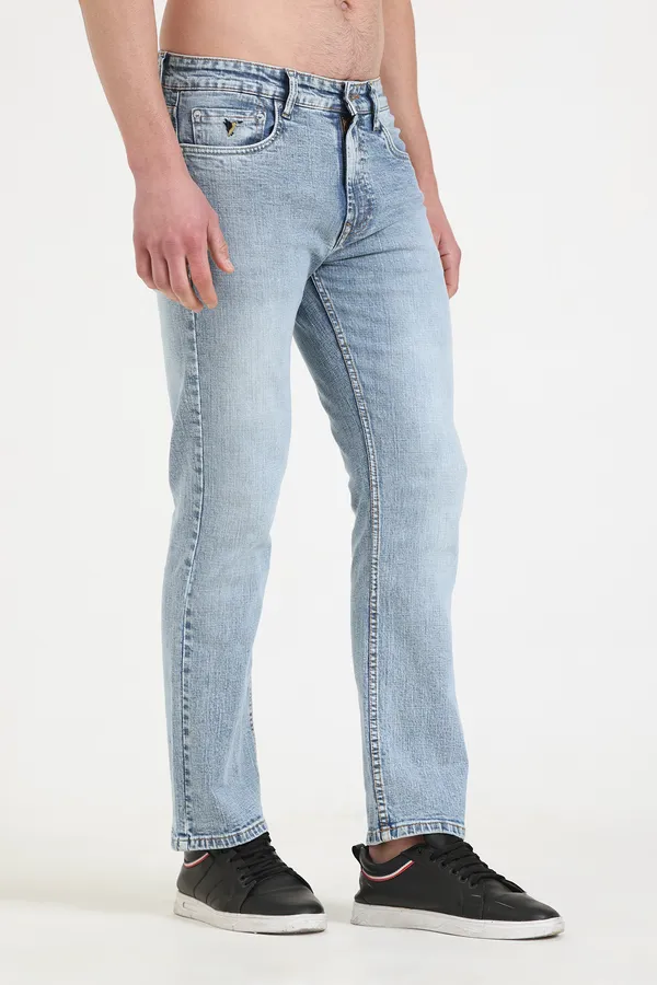 Vintage_Frost_Blue_Straight_Jeans