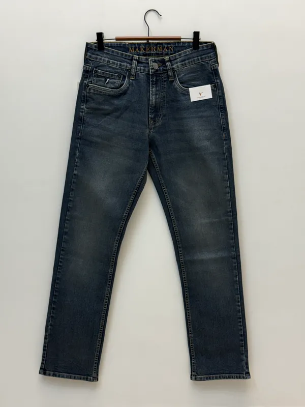 Classic_Vintage_Wash_Straight_Jeans
