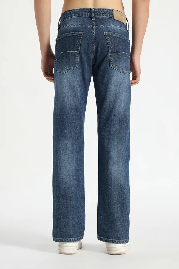 Vintage_Mid_Blue_Straight_Jeans