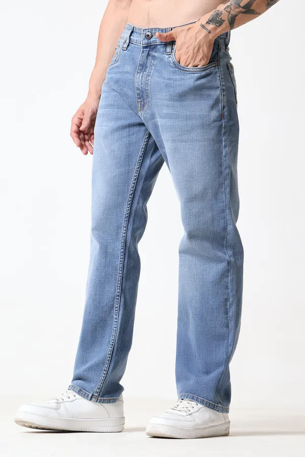 Comfort_Blue_Straight-Fit_Denim