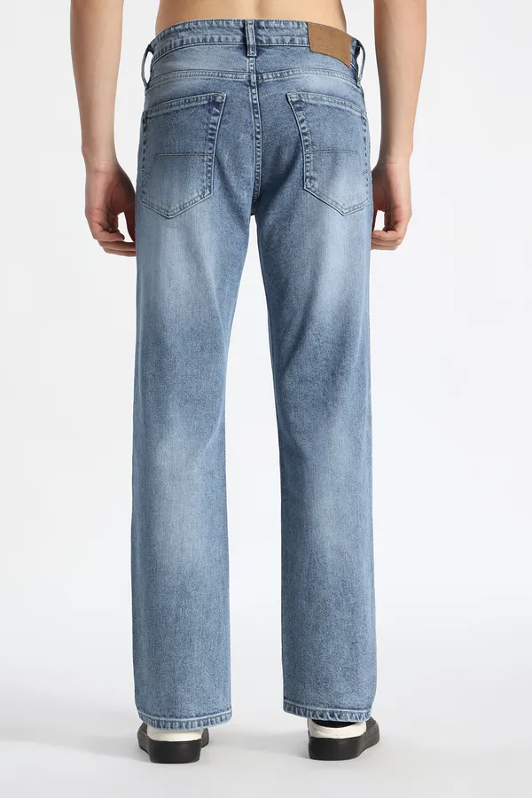 Vintage_Sky_Straight_Jeans
