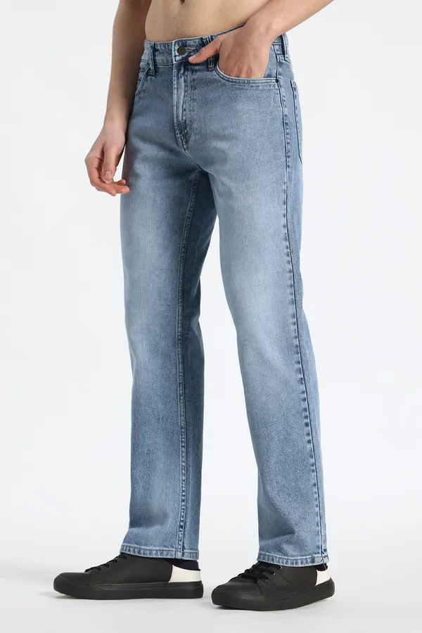 Vintage_Sky_Straight_Jeans