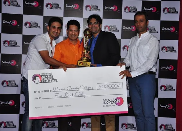 Oversized_Novelty_Presentation_Cheque_For_Award_Ceremonies