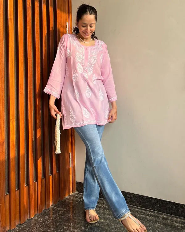 Premium_Chikankari_Short_Kurti_For_Women_Casual_Everyday_Wear_Baby_Pink