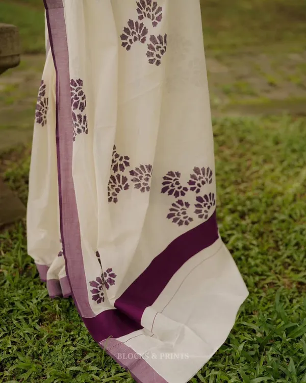 Traditional_Floral_Block_Print_Saree_With_Designer_Border