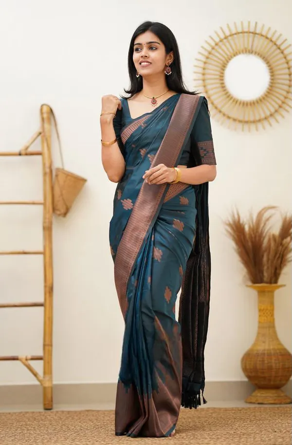 Graceful_Lichi_Silk_Saree_with_Elegant_Jacquard_Work,_Rich_Pallu_&_Designer_Border_Blouse