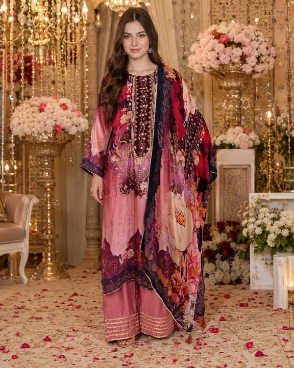 Magenta_And_Black_Crepe_Crepe_Suit_Set_For_Women