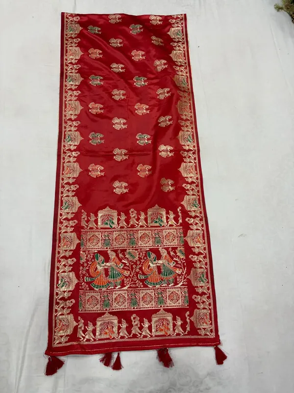 Red_Embellished_Saree_With_Tassel_Border_For_Women