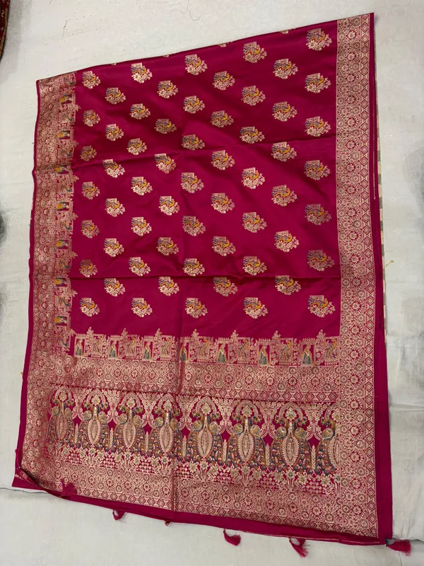 Maroon_Traditional_Woven_Saree_For_Women
