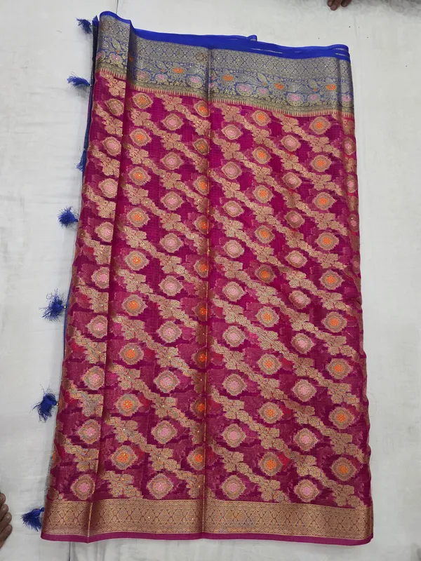 Magenta_Organza_Woven_Brocade_Saree_For_Women