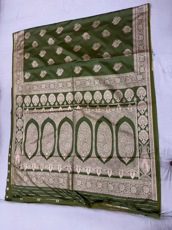 Green_Satin_Buta_Zari_Border_Saree_For_Women