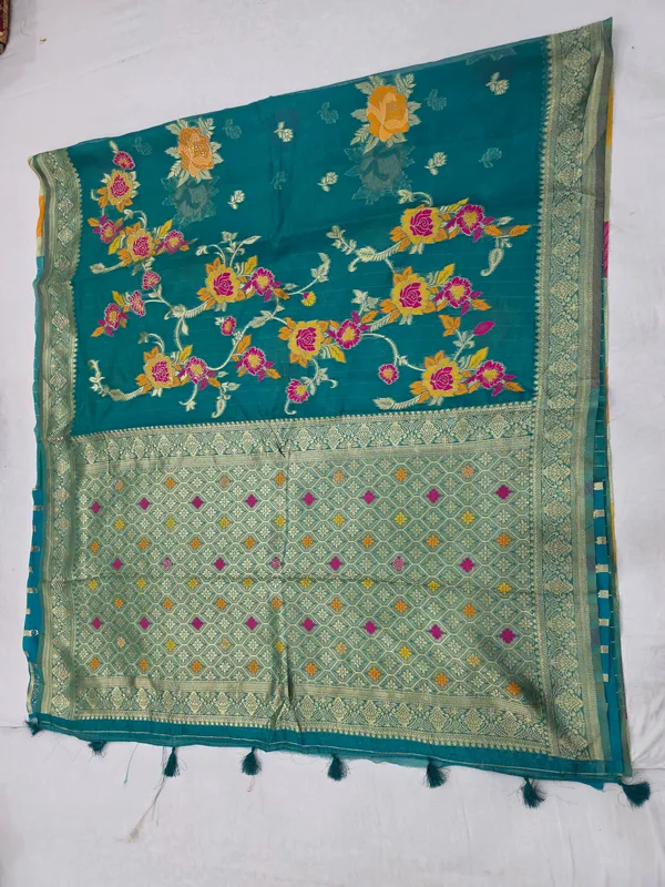 Teal_Organza_Floral_Woven_Saree_For_Women