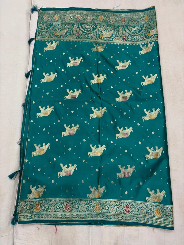 Teal_Printed_Saree_For_Women